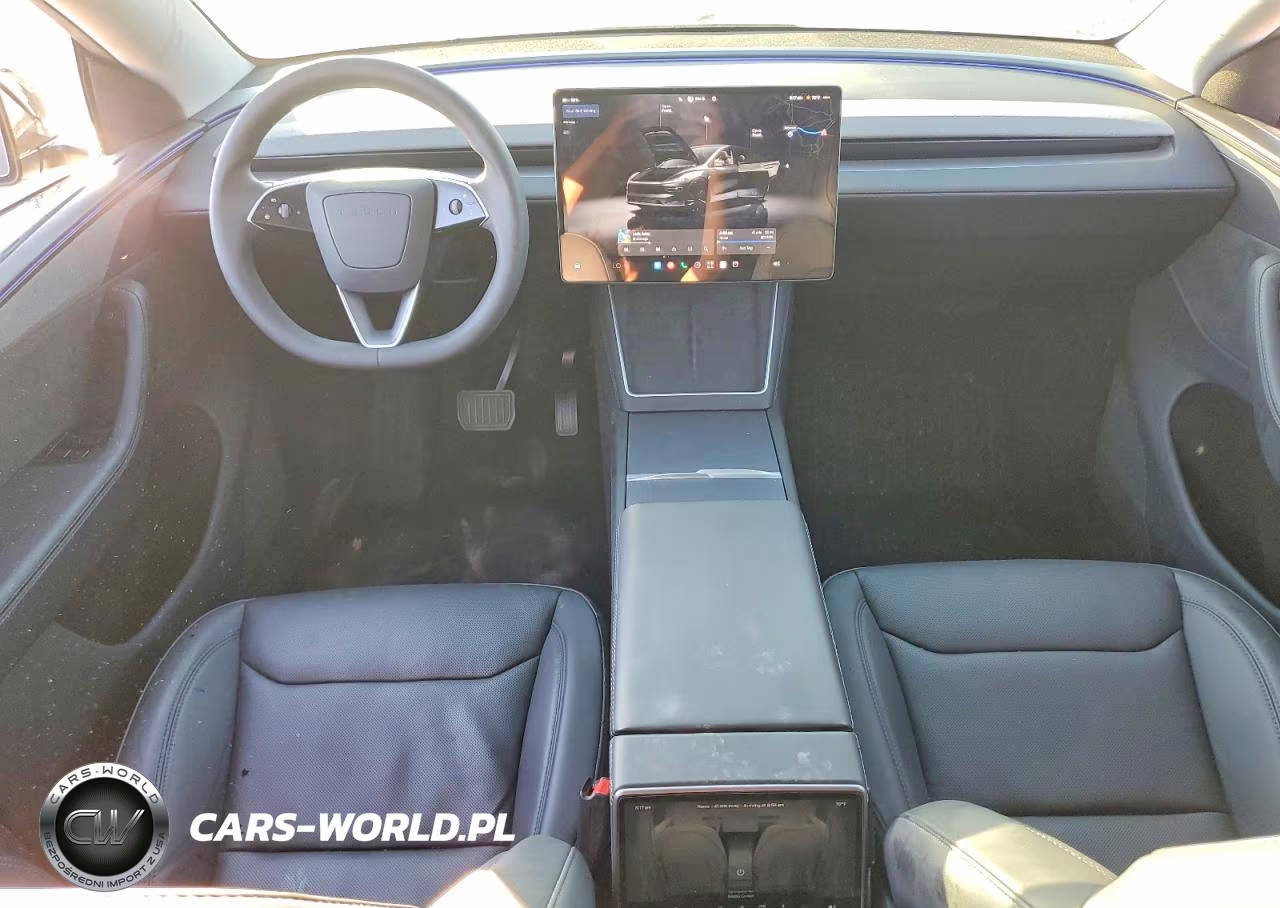 2026 Tesla Model Y VIN:7SAYGDED7TA429112 - 8