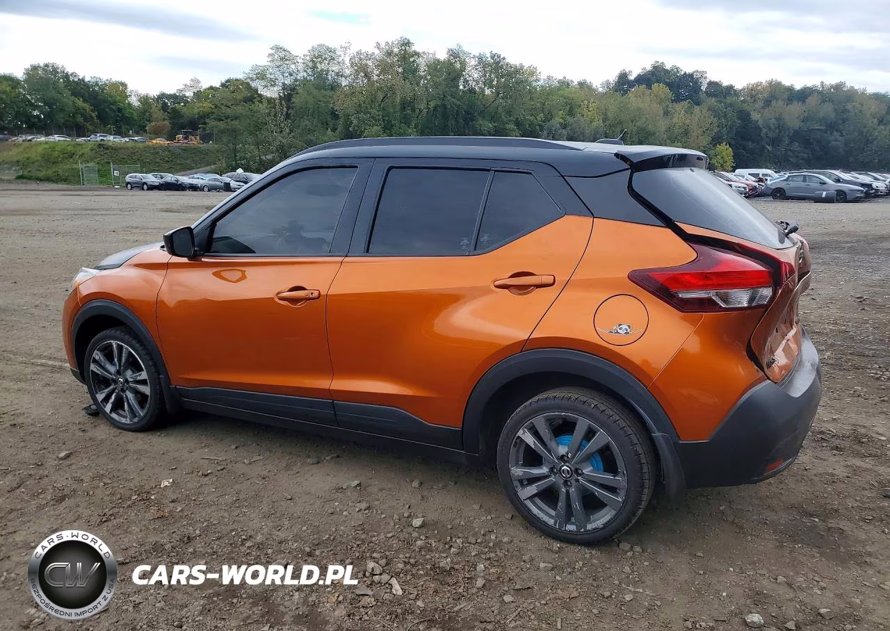 2018 Nissan Kicks S VIN:3N1CP5CU2JL508465 - 2