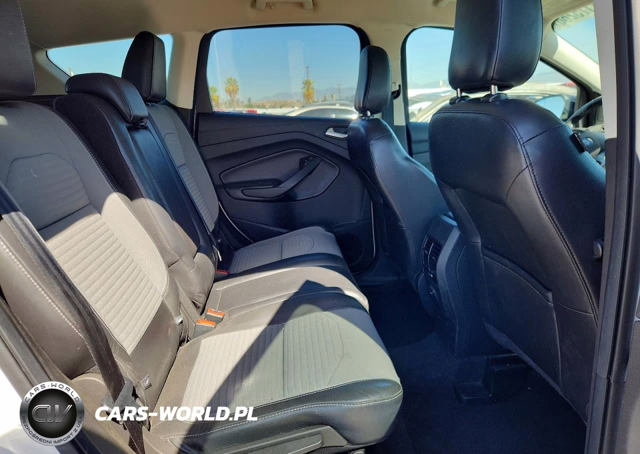 2018 Ford Escape Se VIN:1FMCU0GD9JUB14322 - 10