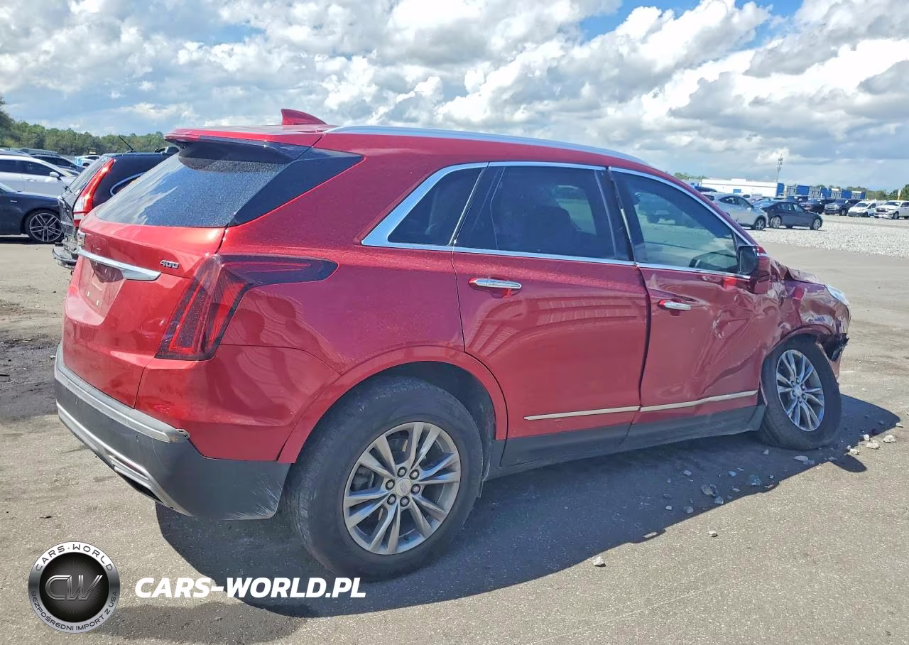 2022 Cadillac Xt5 Premium Luxury VIN:1GYKNCRS8NZ161578 - 3