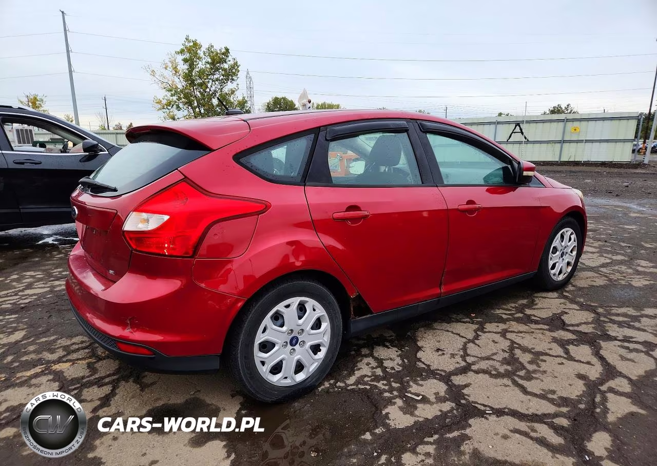 2012 Ford Focus Se VIN:1FAHP3K22CL212387 - 3