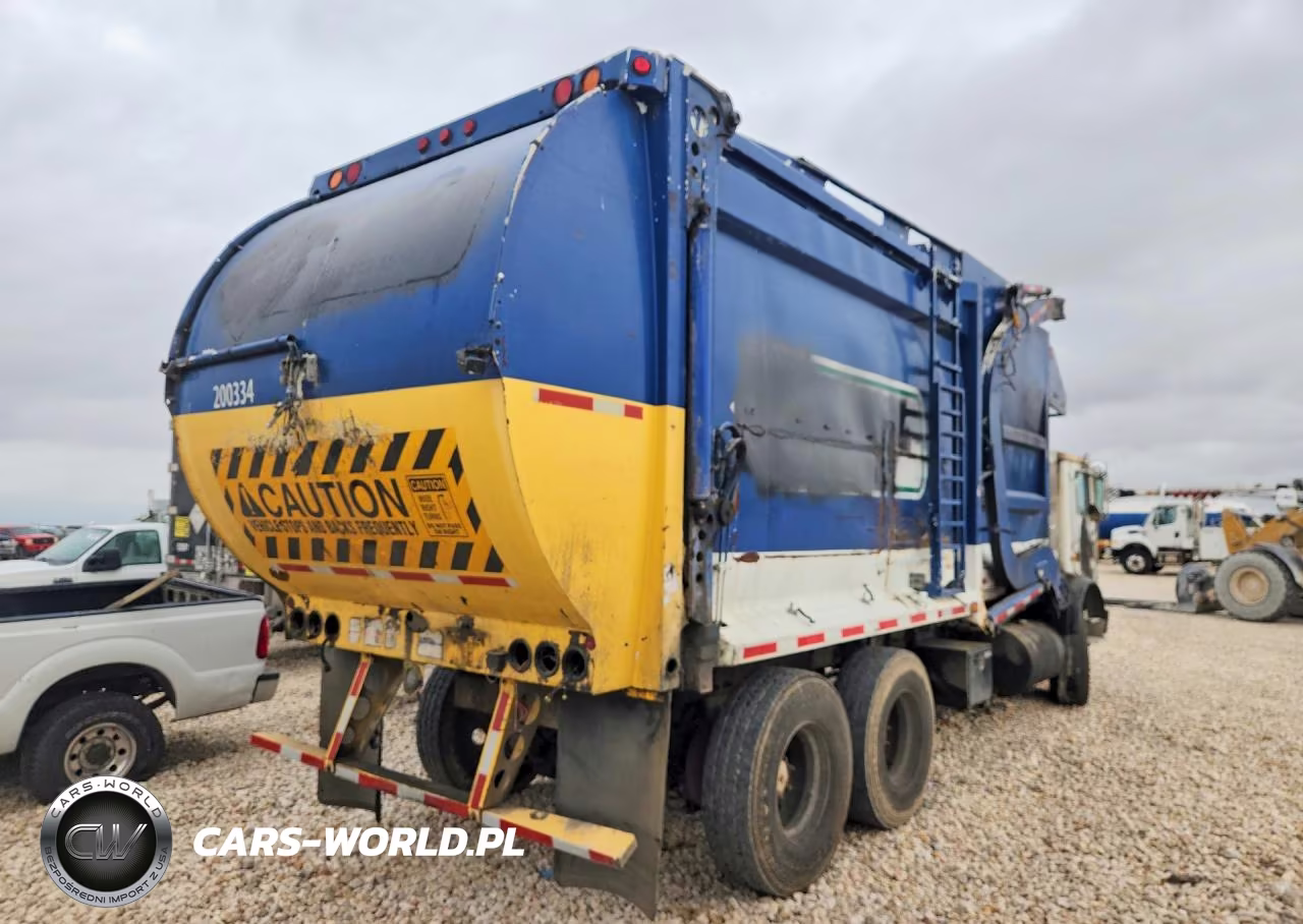 2010 Mack Mru600 Refuse Truck VIN:1M2AV02C3AM005129 - 3