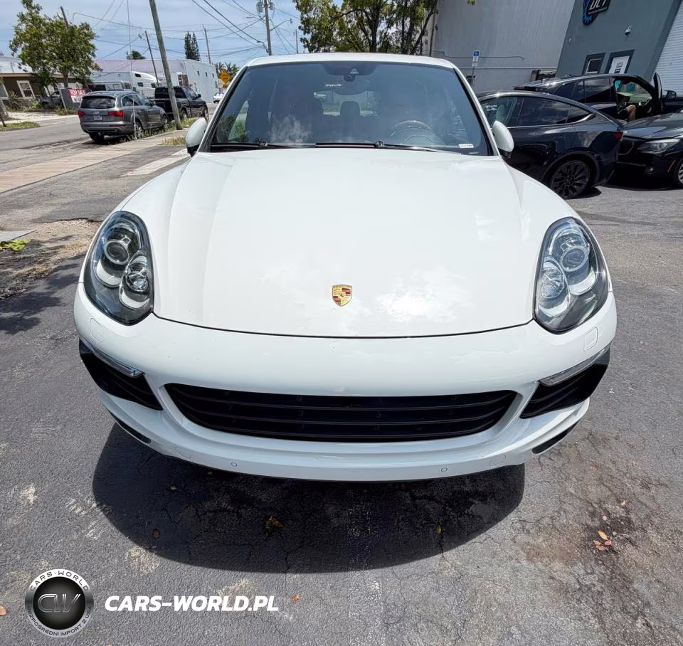 2017 Porsche Cayenne Se Hybrid Platinum VIN:WP1AE2A26HLA70970 - 12