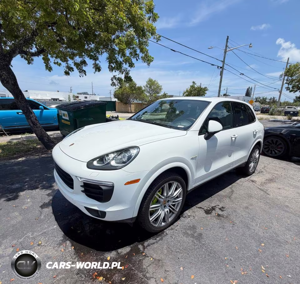 2017 Porsche Cayenne Se Hybrid Platinum VIN:WP1AE2A26HLA70970 - 2