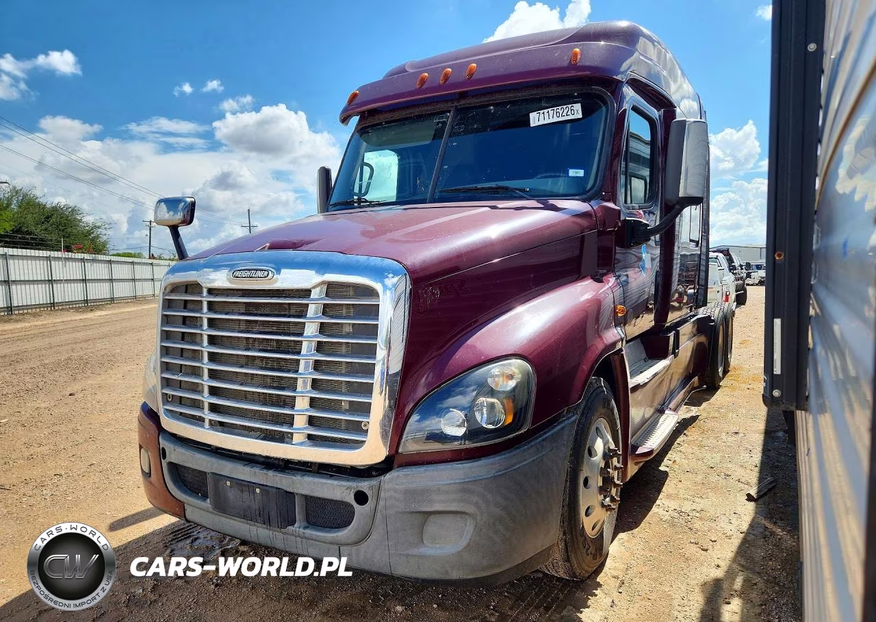 2018 Freightliner Cascadia 125 Semi Truck VIN:3AKJGLDV1JSJK1320 - 1