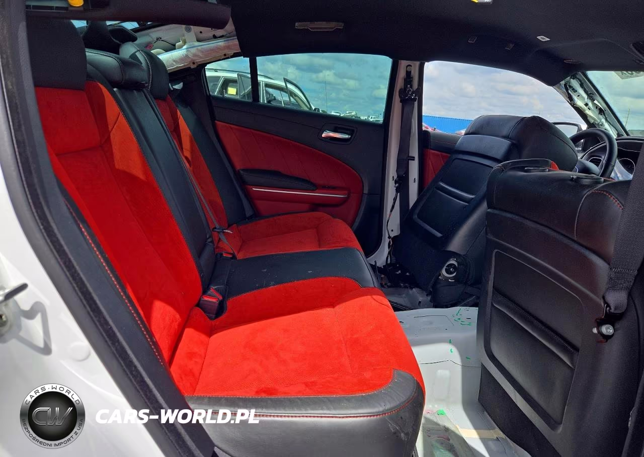 2022 Dodge Charger Scat Pack VIN:2C3CDXGJ0NH136273 - 10
