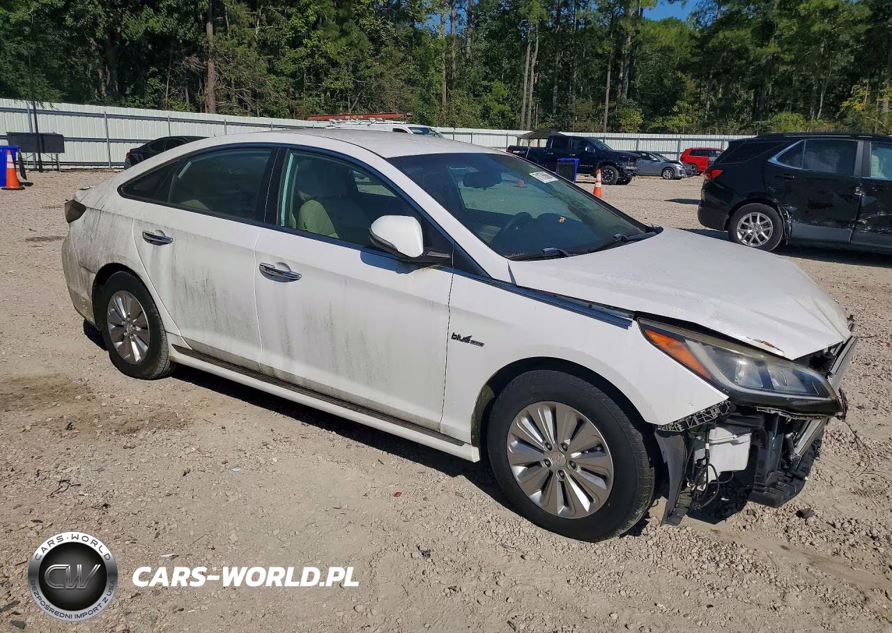 2017 Hyundai Sonata Hybrid Se VIN:KMHE24L32HA068685 - 4