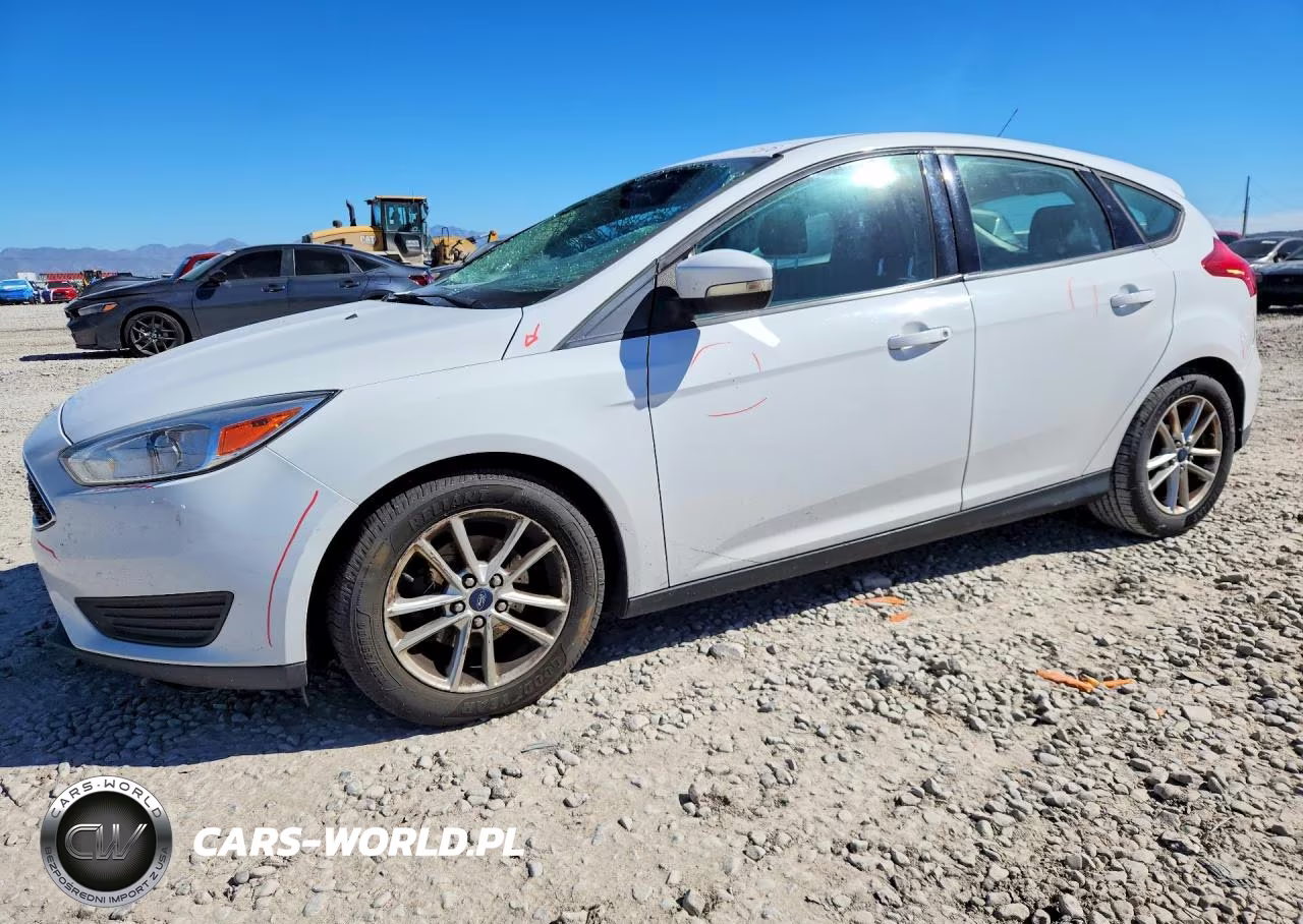 2016 Ford Focus Se VIN:1FADP3K20GL227488 - 1