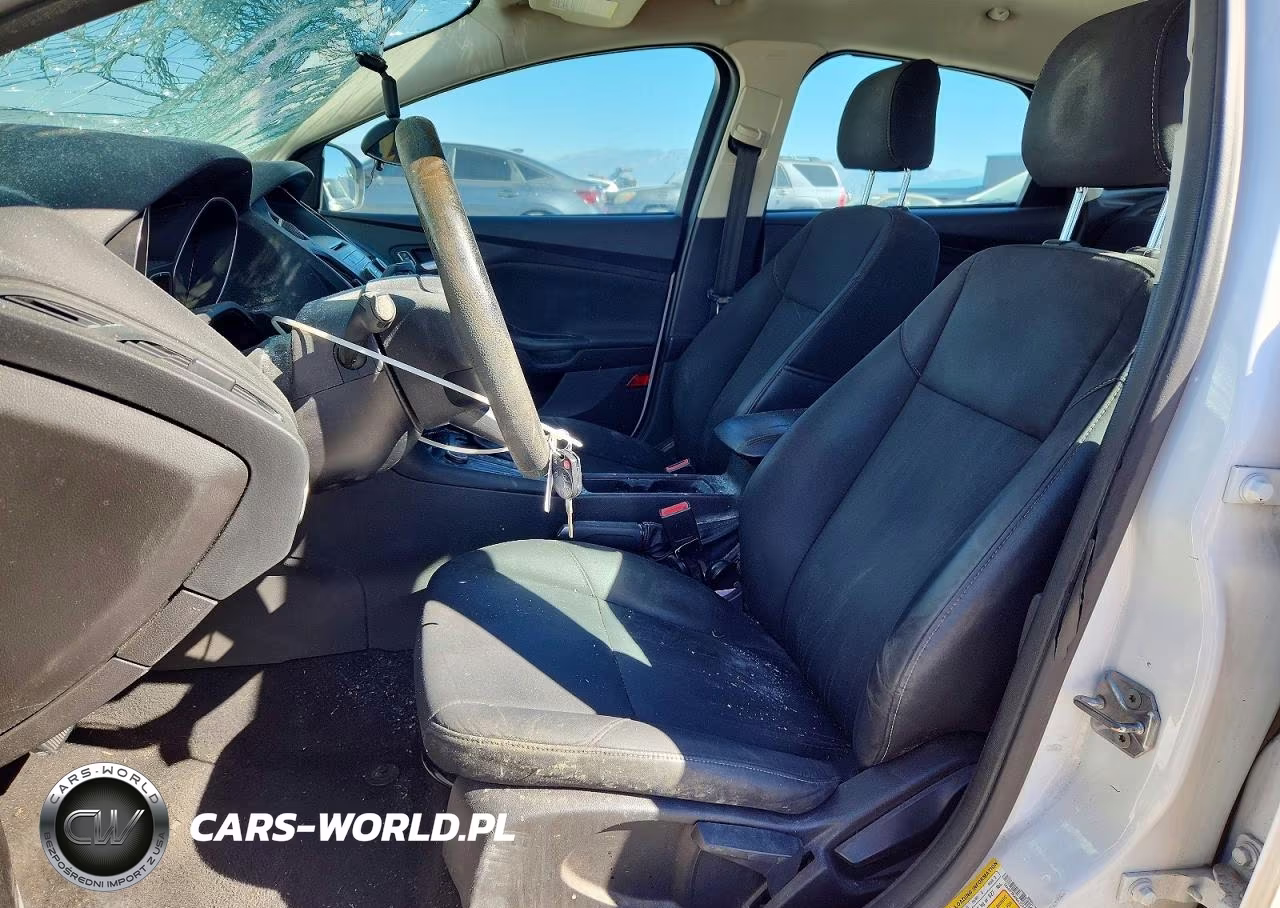 2016 Ford Focus Se VIN:1FADP3K20GL227488 - 7