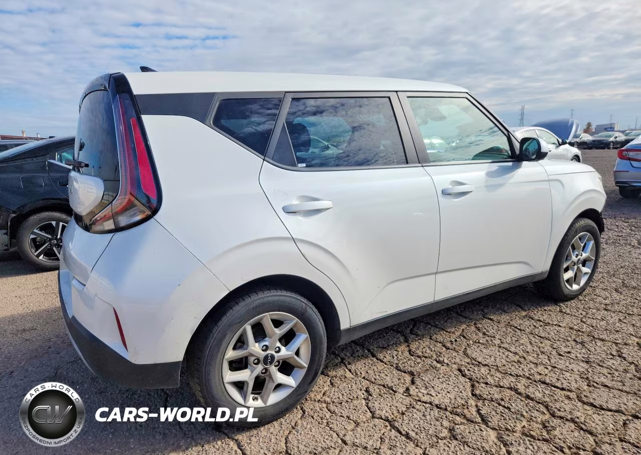 2023 Kia Soul Lx VIN:KNDJ23AU2P7880900 - 3