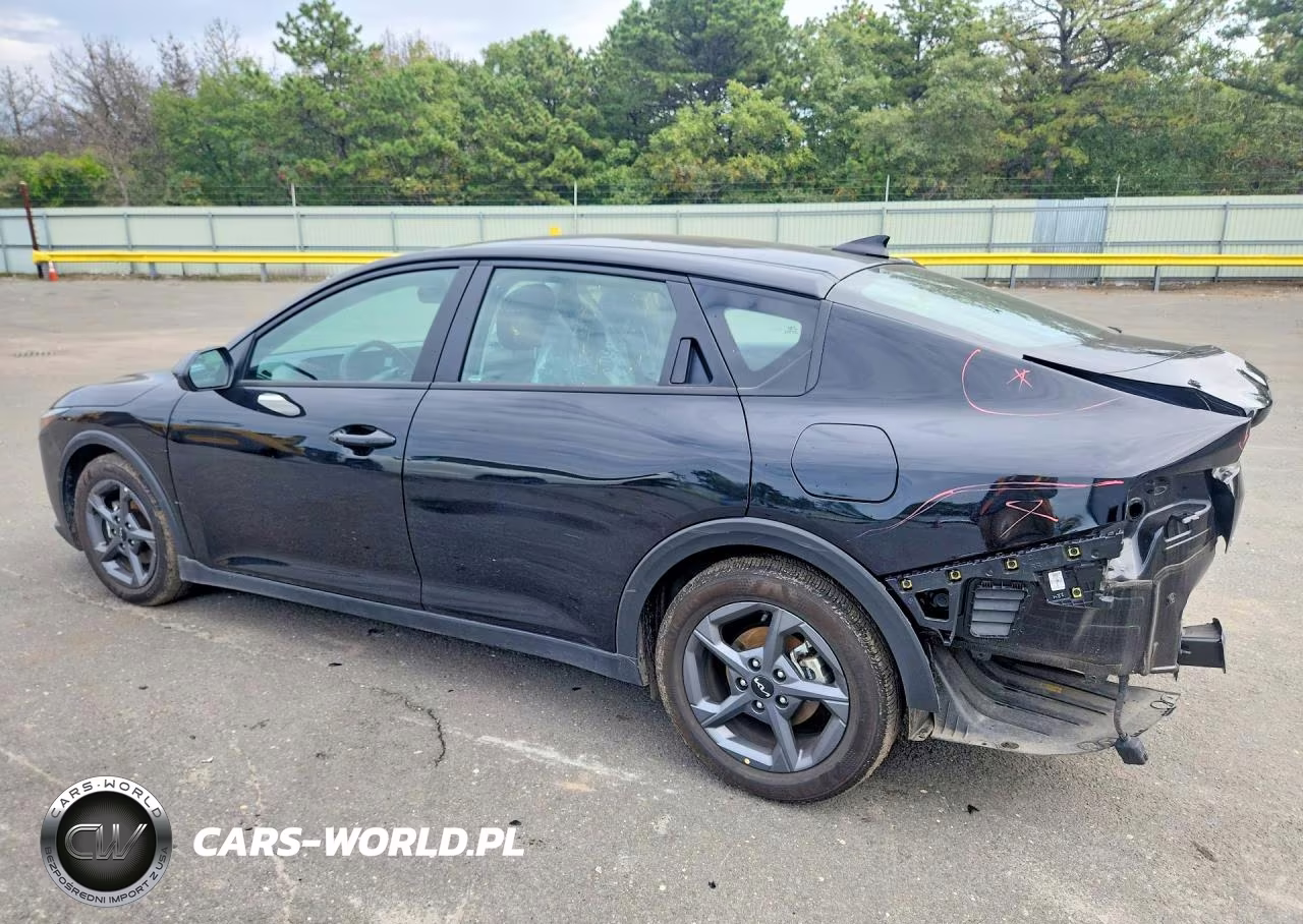 2026 Kia K4 Lxs VIN:3KPFT4DE6TE276886 - 2