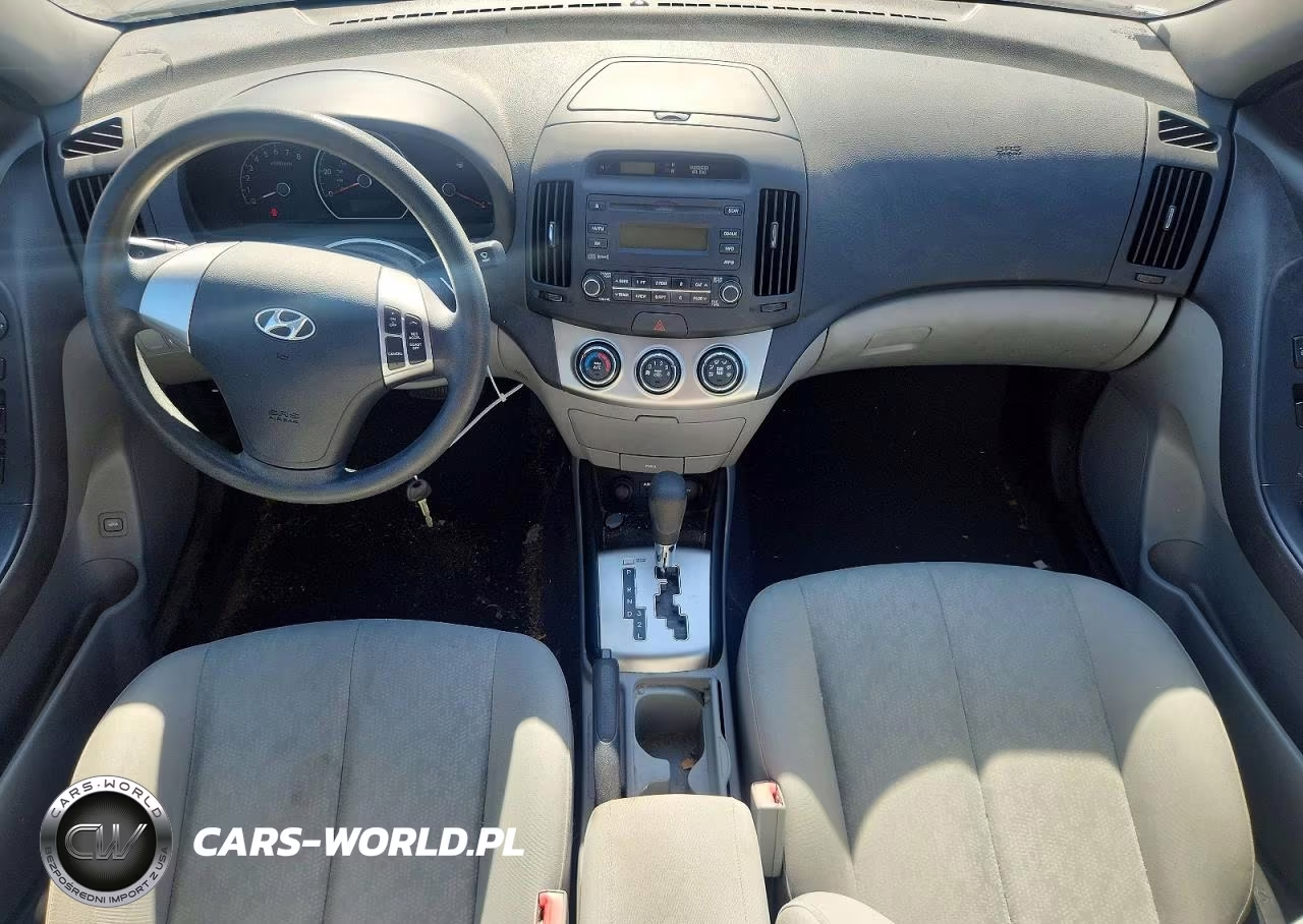 2010 Hyundai Elantra Base VIN:KMHDU4AD1AU936746 - 8