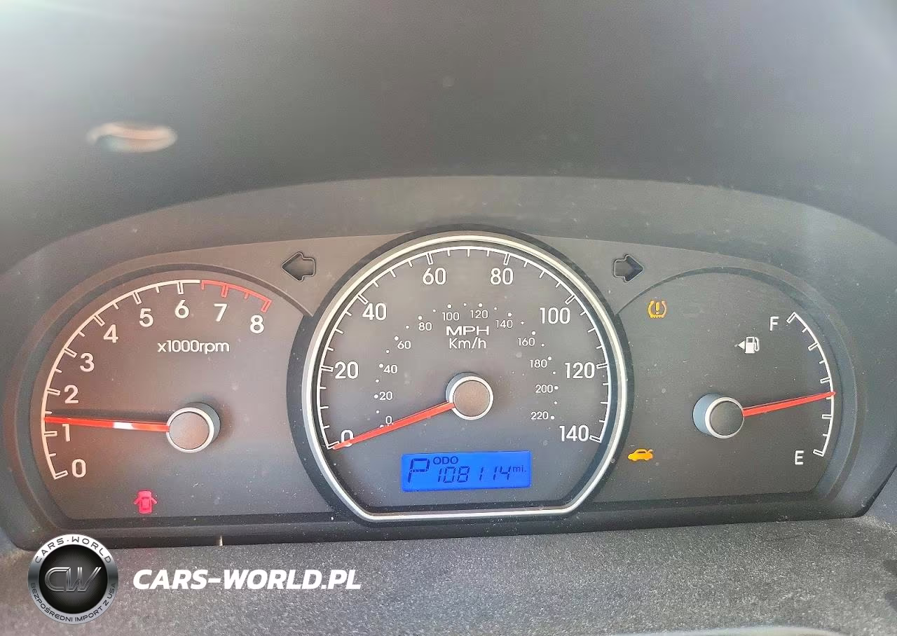 2010 Hyundai Elantra Base VIN:KMHDU4AD1AU936746 - 9
