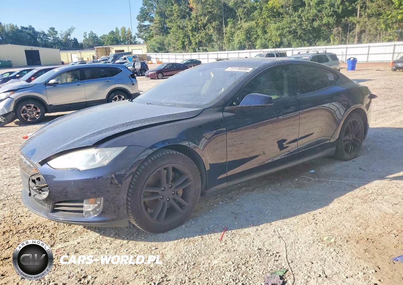 2014 Tesla Model S – zdjęcie 1 z 13