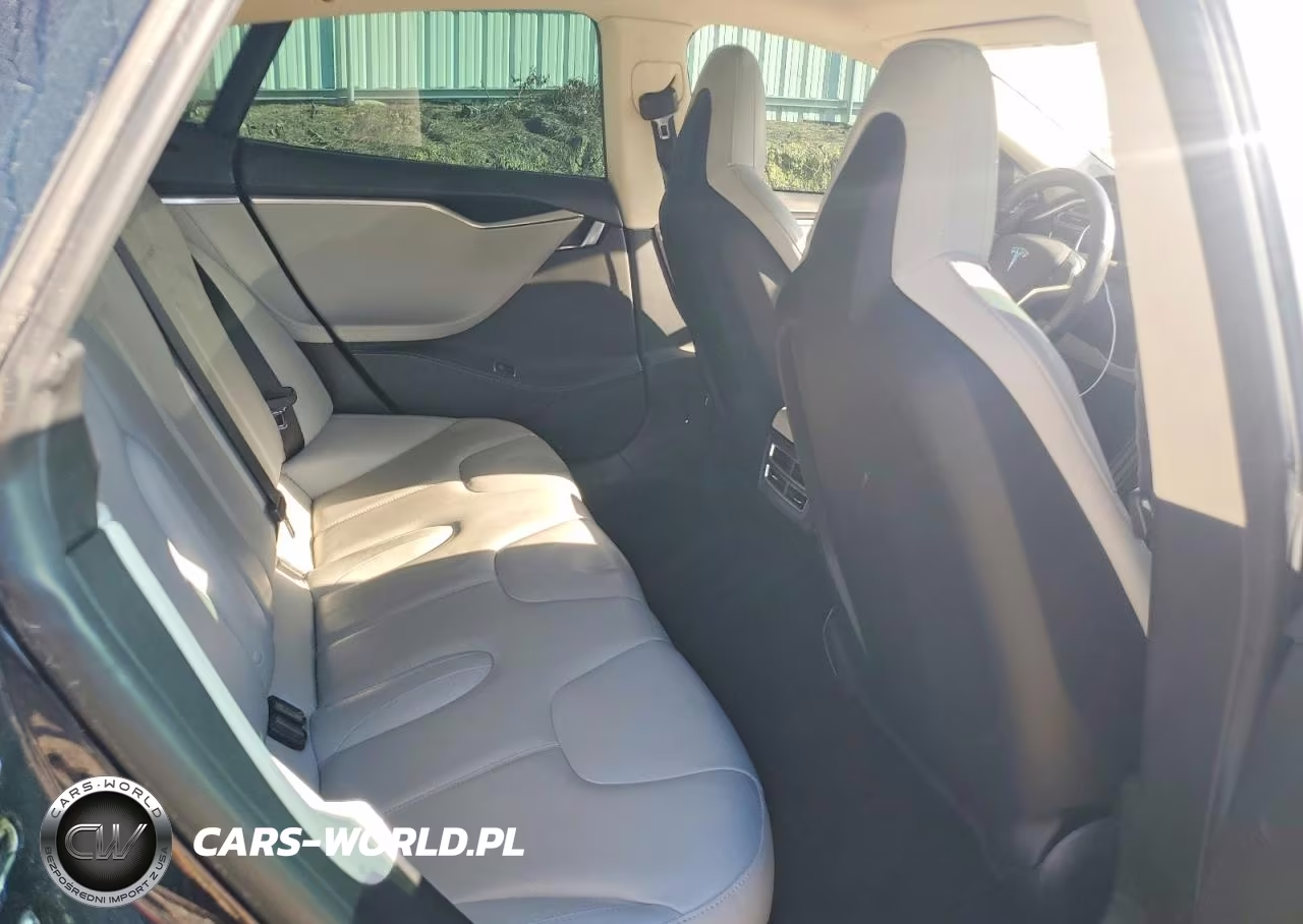 2014 Tesla Model S VIN:5YJSA1H17EFP35169 - 10