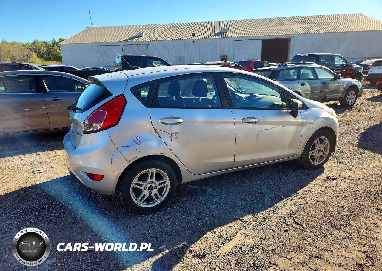 2018 Ford Fiesta Se VIN:3FADP4EJ0JM106779 - 3