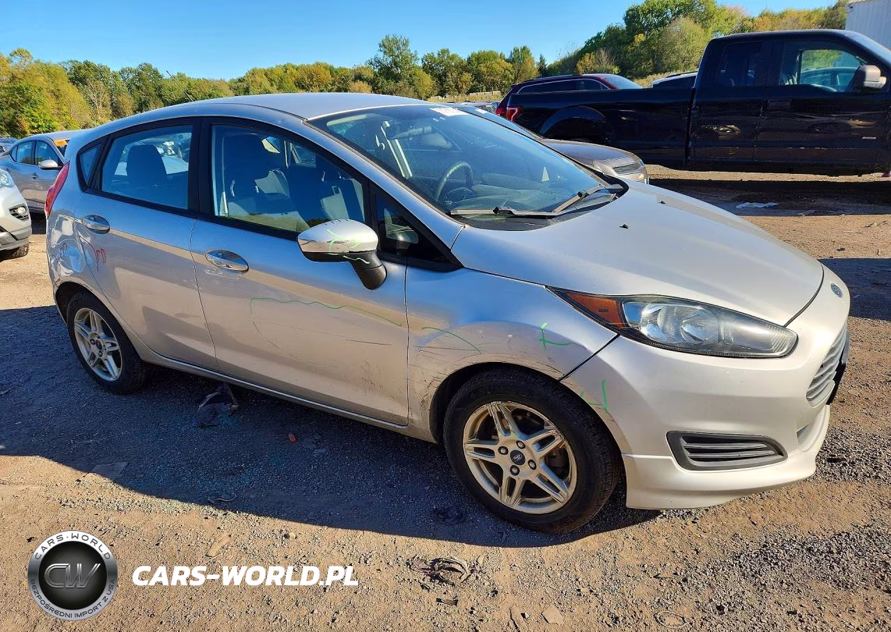 2018 Ford Fiesta Se VIN:3FADP4EJ0JM106779 - 4