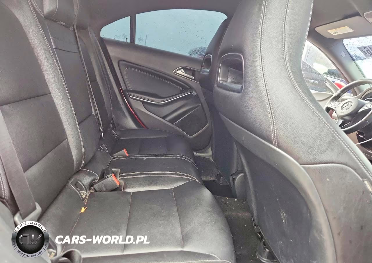 2018 Mercedes-Benz Cla 250 VIN:WDDSJ4EB4JN580824 - 10