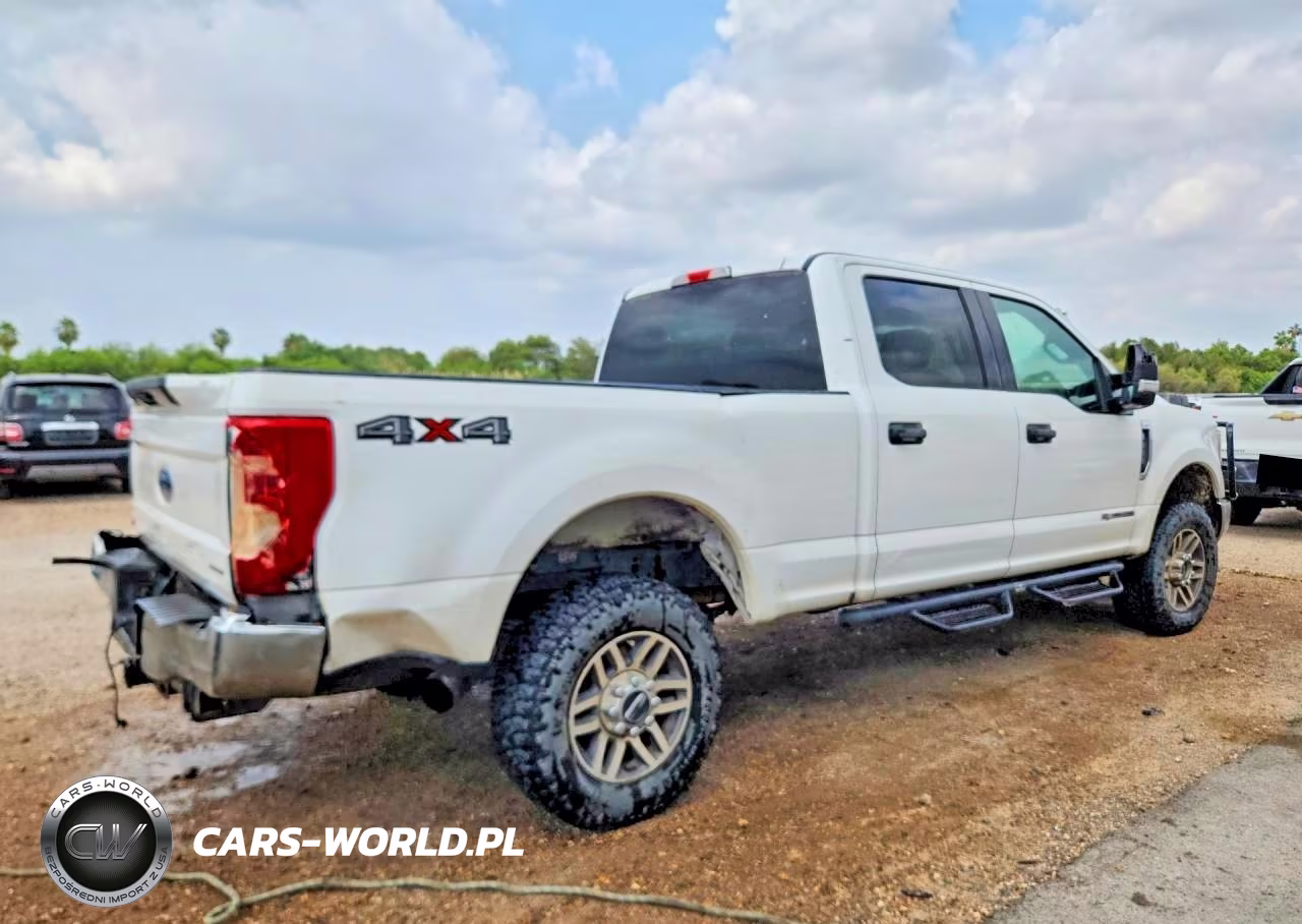 2019 Ford F250 Super Duty VIN:1FT7W2BT5KEE57201 - 3