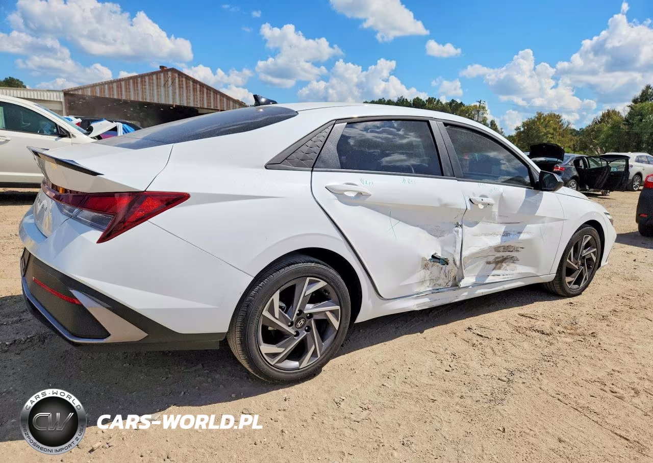 2025 Hyundai Elantra Sel Sport VIN:KMHLM4DG4SU056899 - 3