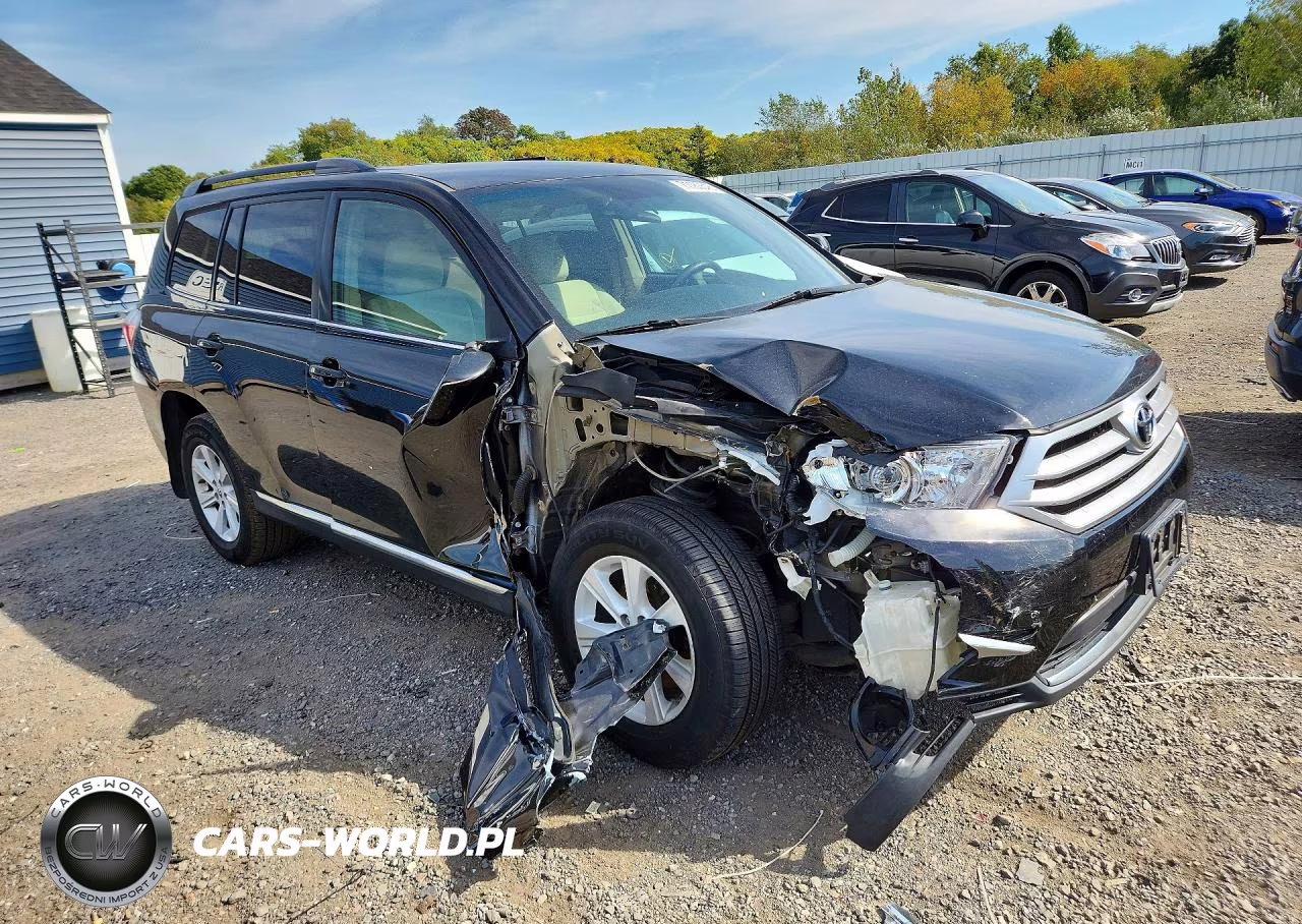 2012 Toyota Highlander Base VIN:5TDBK3EH3CS118113 - 4