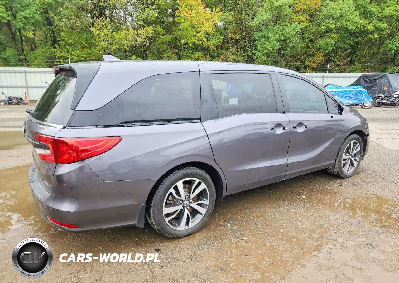 2022 Honda Odyssey Touring VIN:5FNRL6H84NB029148 - 3