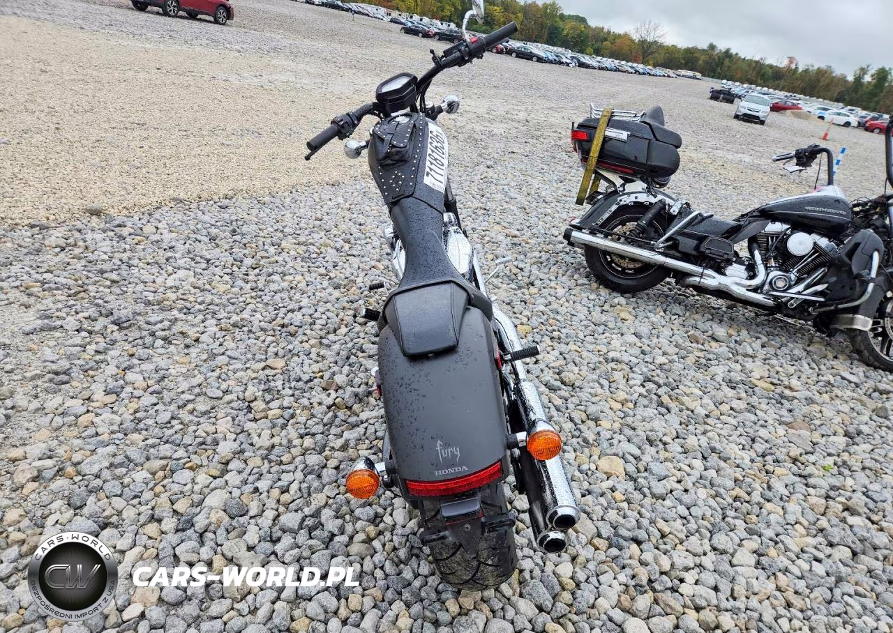 2017 Honda Vt1300 Cx VIN:JH2SC6121HK200590 - 4