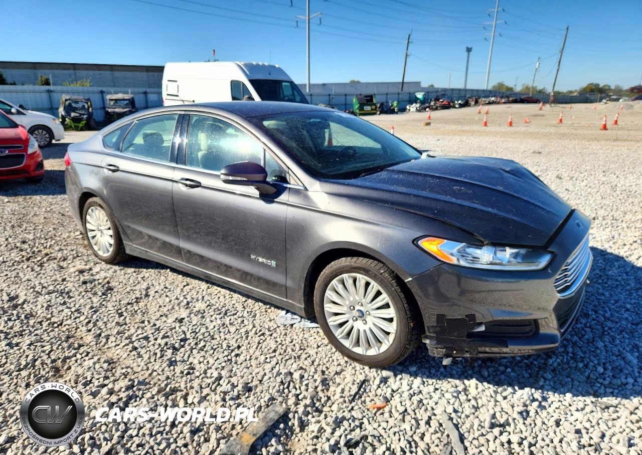 2015 Ford Fusion Se Hybrid VIN:3FA6P0LU9FR221616 - 4