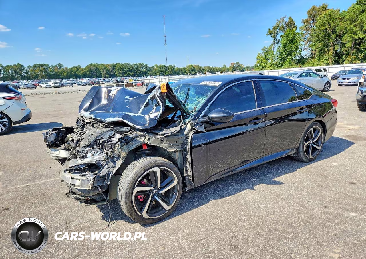 2018 Honda Accord Sport VIN:1HGCV1F3XJA118141 - 1