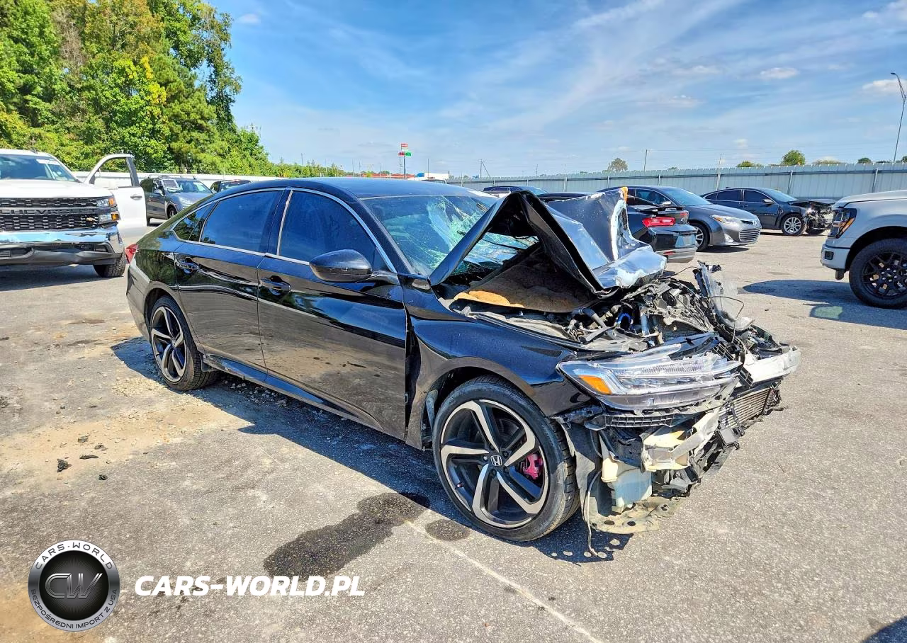 2018 Honda Accord Sport VIN:1HGCV1F3XJA118141 - 4