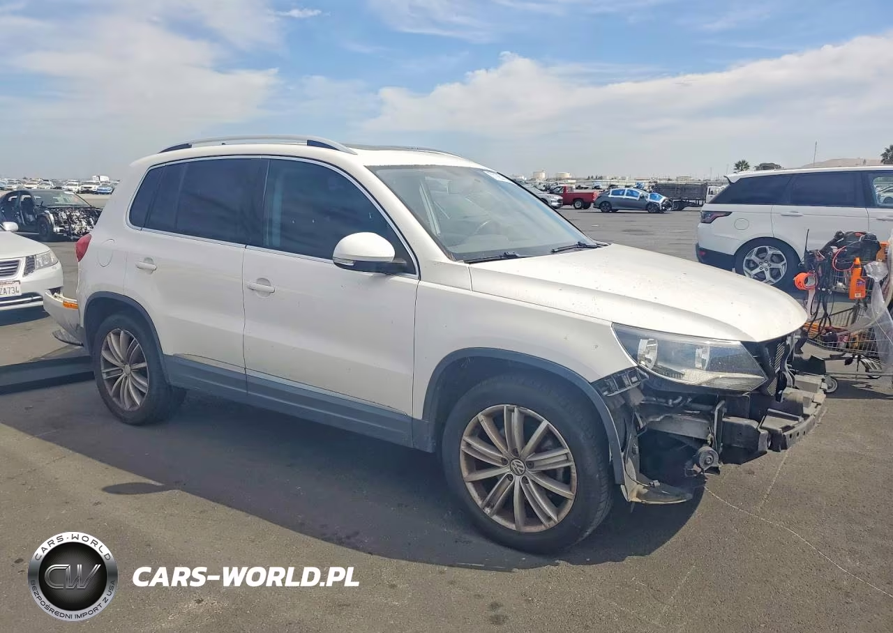 2012 Volkswagen Tiguan S VIN:WVGAV7AX9CW530684 - 4