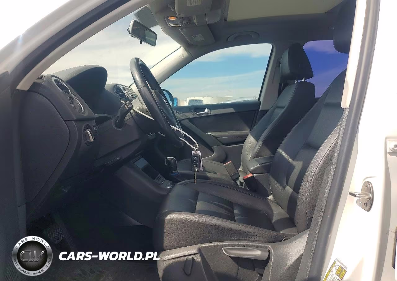 2012 Volkswagen Tiguan S VIN:WVGAV7AX9CW530684 - 7