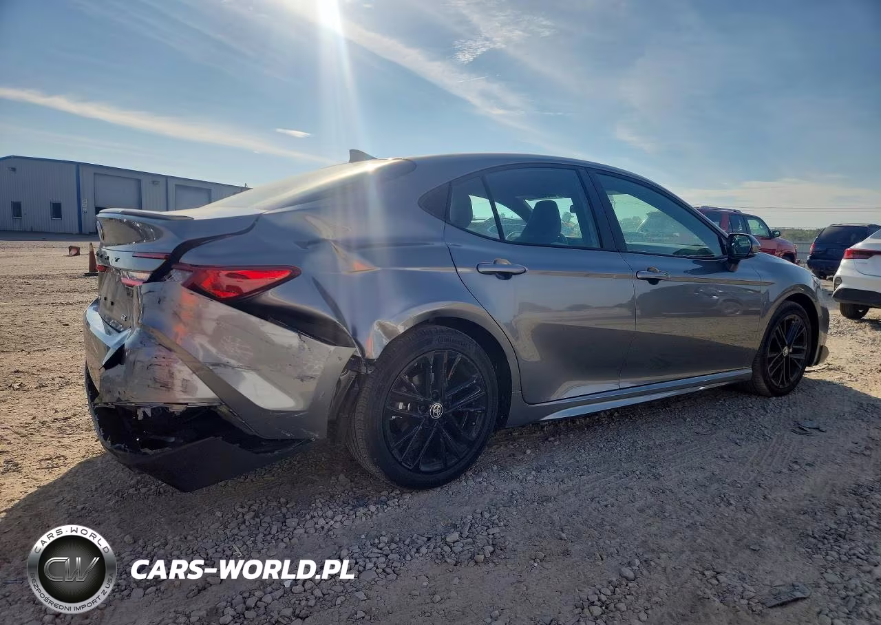 2026 Toyota Camry Se VIN:4T1DAACK4TU306046 - 3