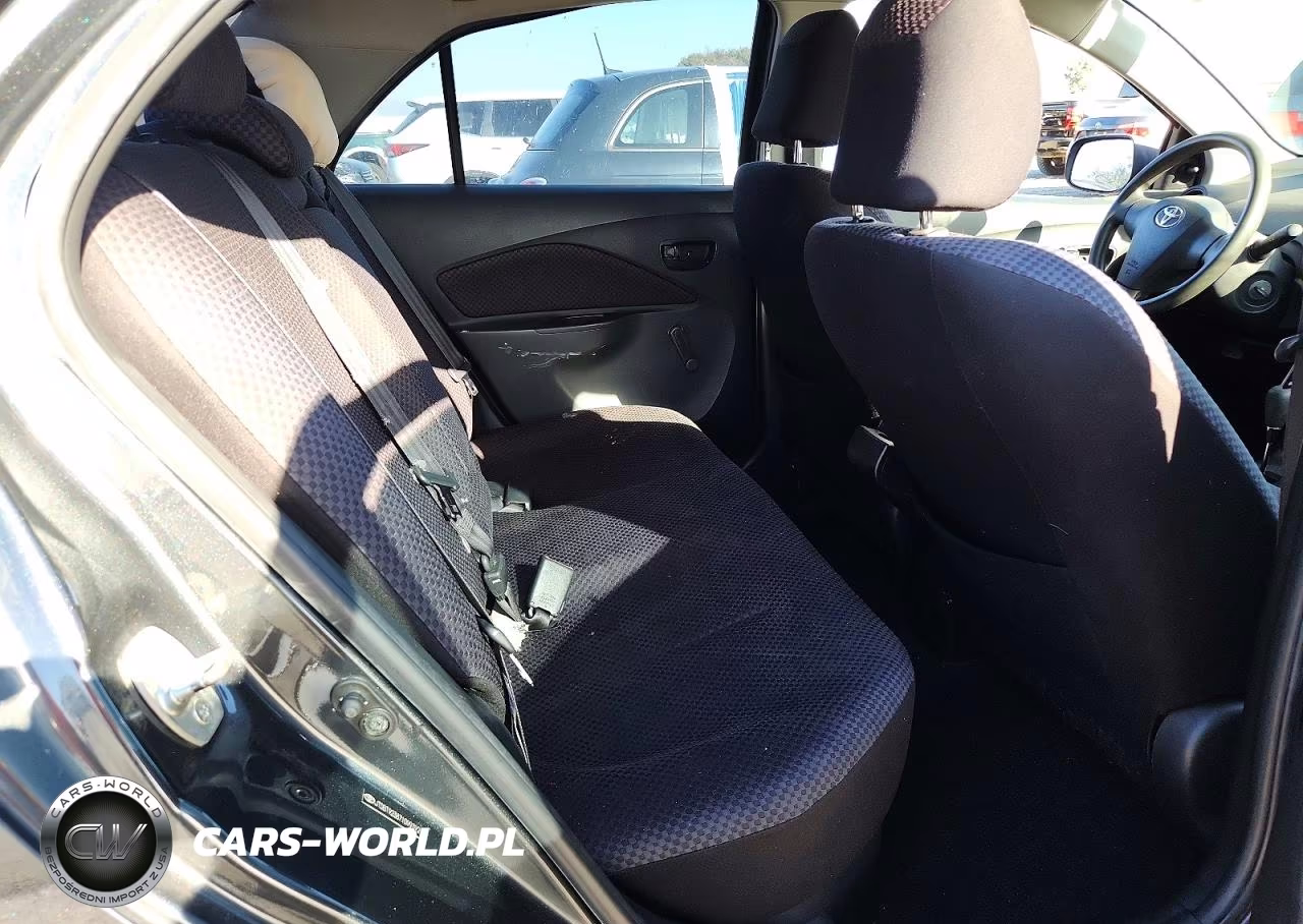 2007 Toyota Yaris Base VIN:JTDBT923871099392 - 10