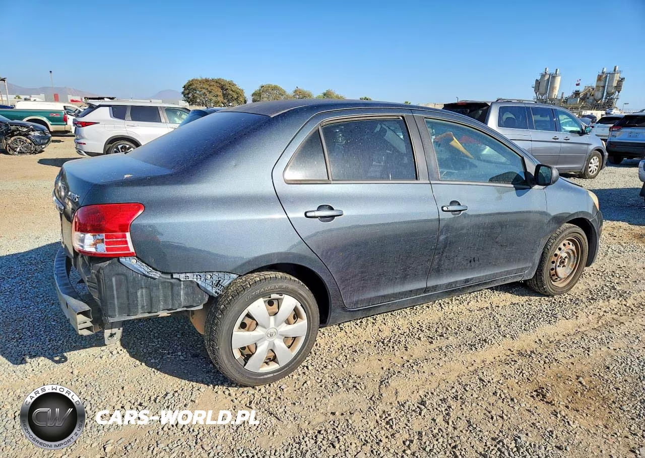 2007 Toyota Yaris Base VIN:JTDBT923871099392 - 3