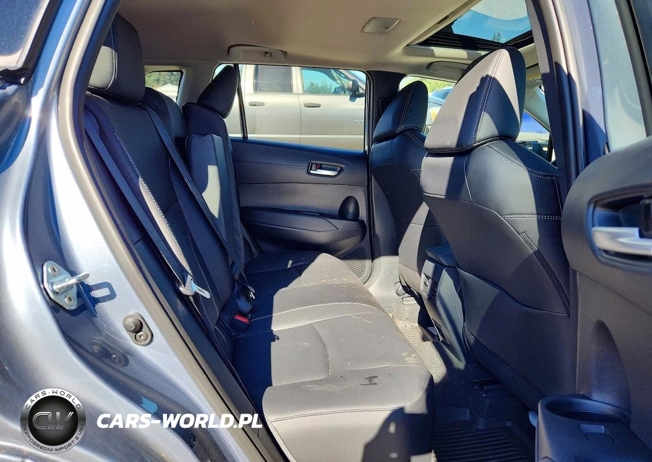 2024 Toyota Corolla Cross Xle VIN:7MUDAABG6RV092875 - 11