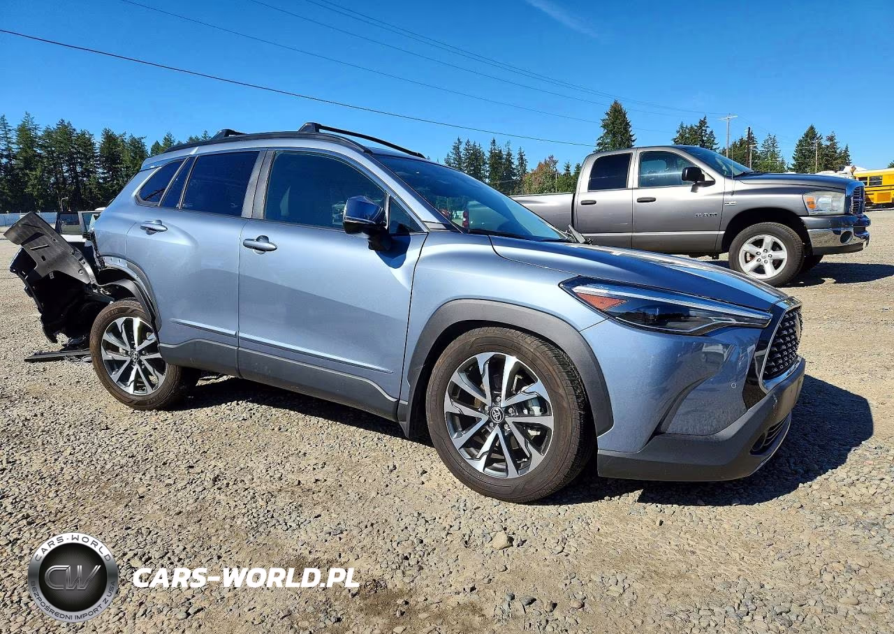 2024 Toyota Corolla Cross Xle VIN:7MUDAABG6RV092875 - 4