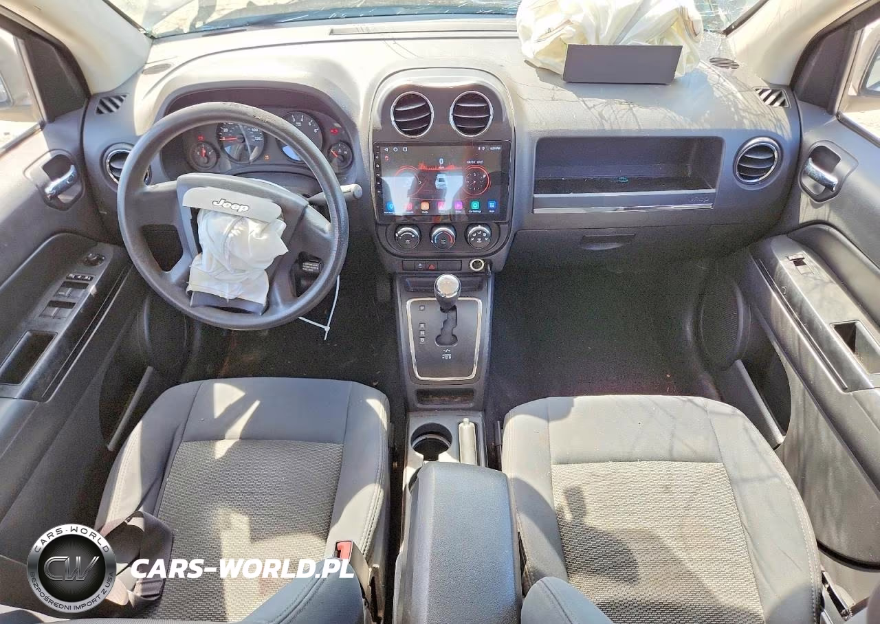 2010 Jeep Compass Sport VIN:1J4NT4FBXAD553725 - 8