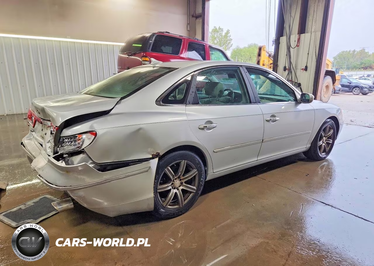 2009 Hyundai Azera Limited VIN:KMHFC46FX9A369472 - 3