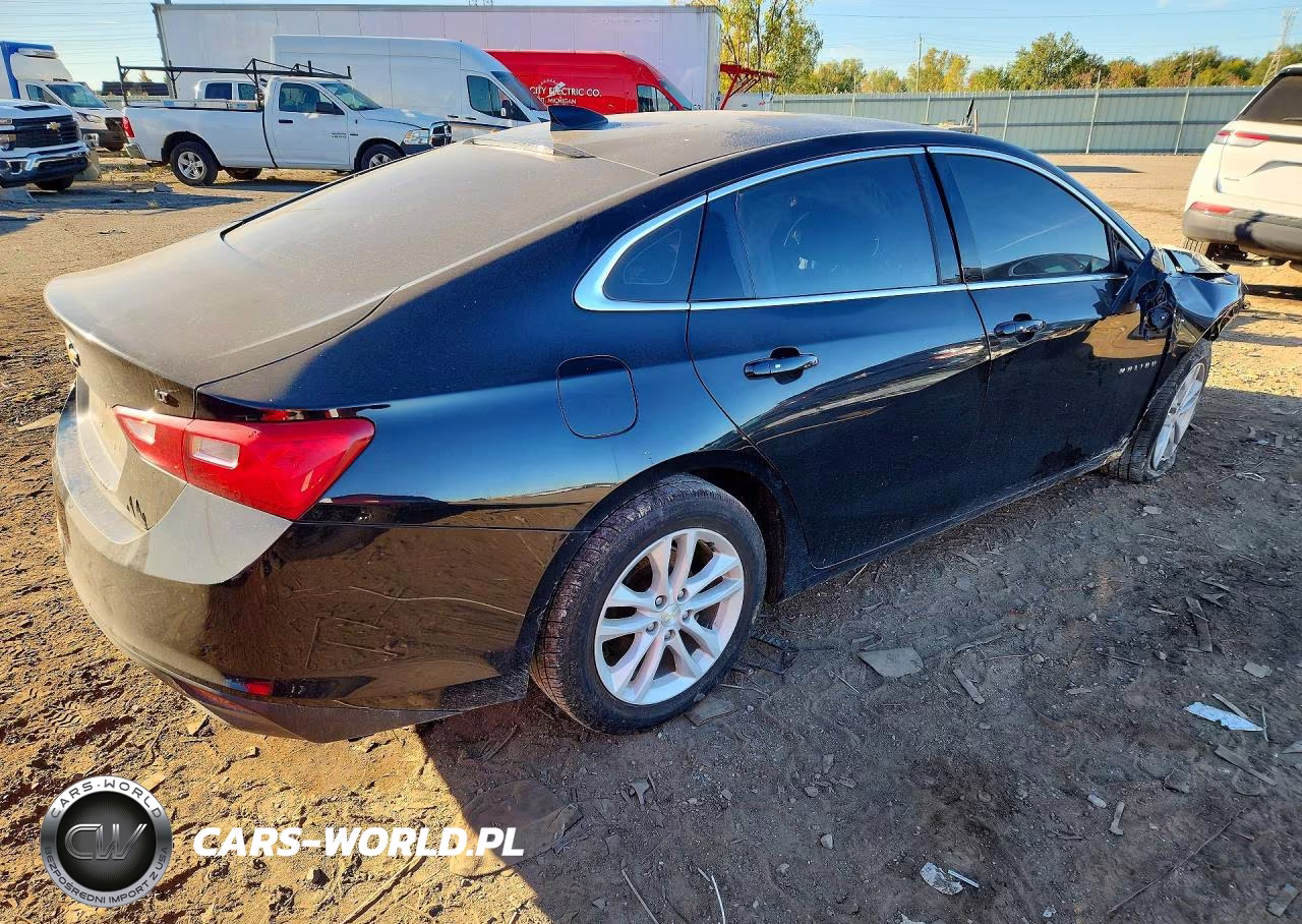 2017 Chevrolet Malibu Lt VIN:1G1ZE5ST3HF204385 - 3