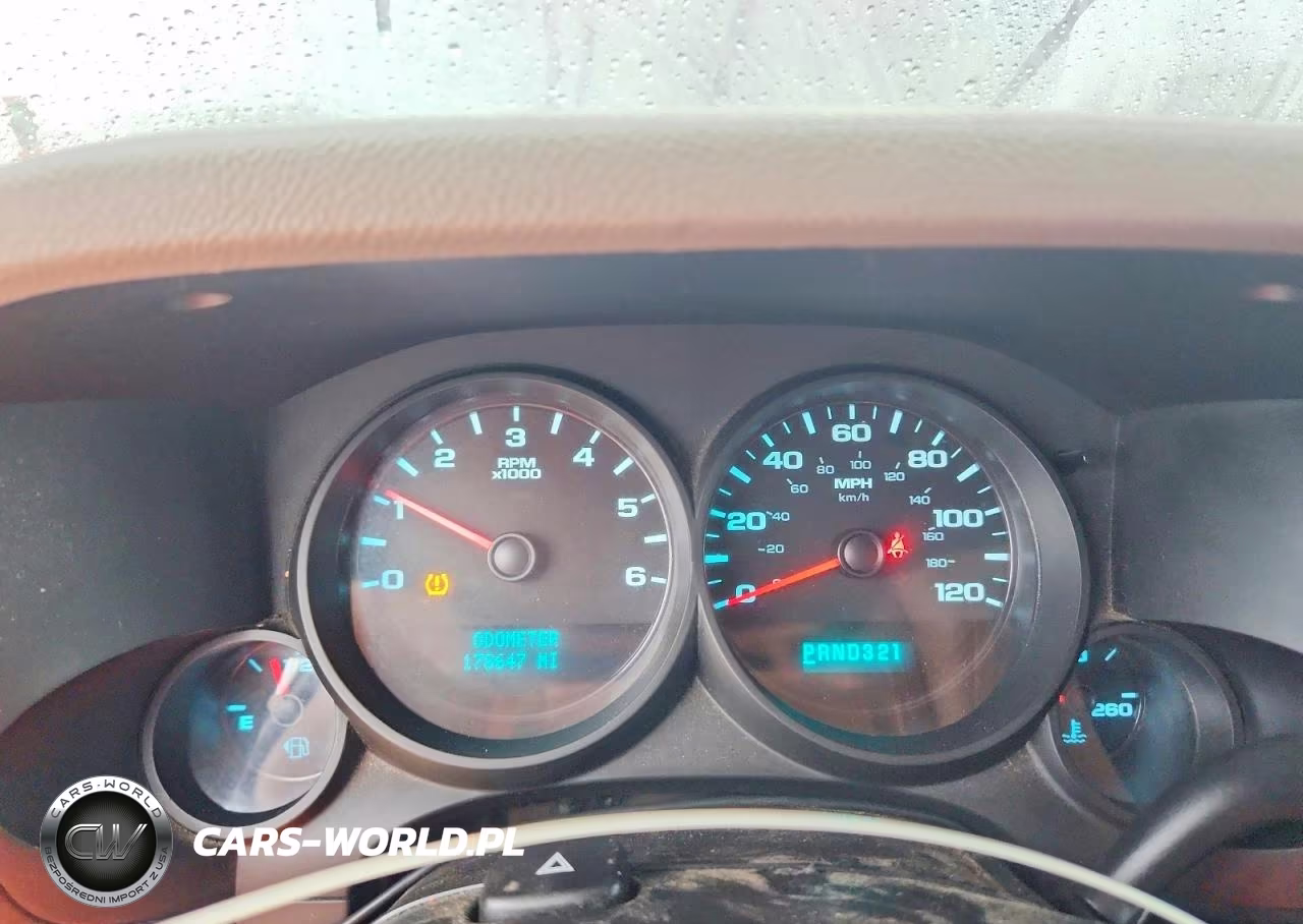 2010 Chevrolet Silverado K1500 Ls VIN:3GCRKREA4AG107637 - 9