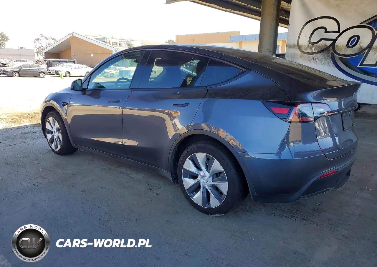 2023 Tesla Model Y VIN:7SAYGDEE1PF879470 - 2