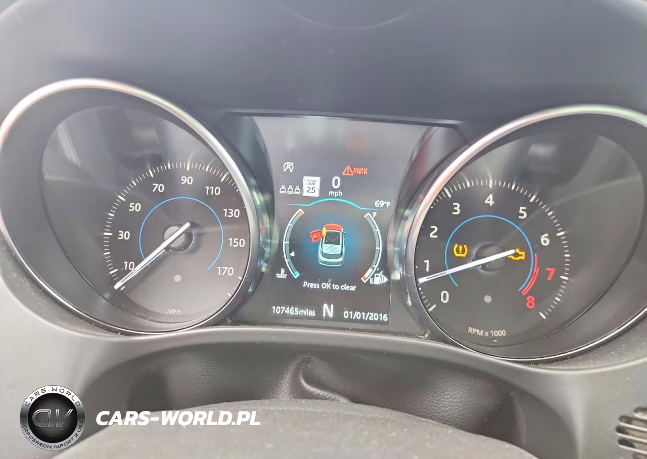 2020 Jaguar F-Pace Premium VIN:SADCJ2FX7LA616940 - 9