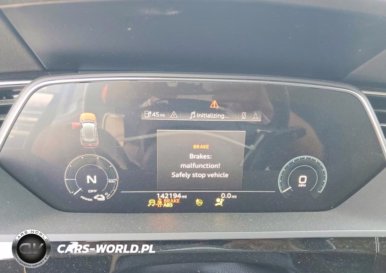 2021 Audi E-Tron Premium VIN:WA1AAAGE2MB022109 - 9