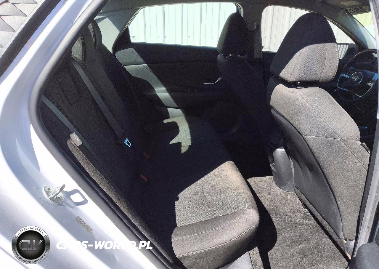2025 Hyundai Elantra Se VIN:KMHLL4DG9SU858657 - 10