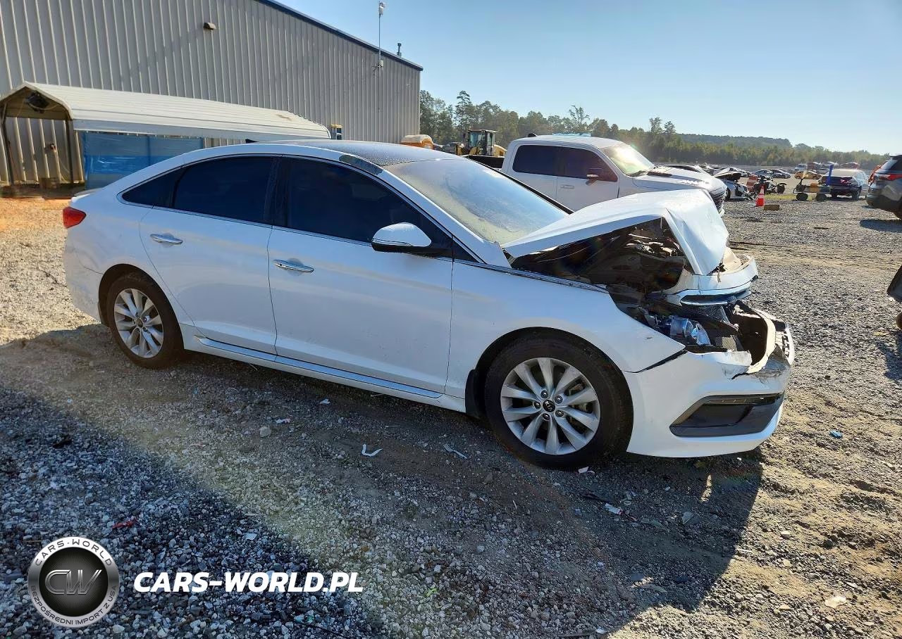 2015 Hyundai Sonata Sport VIN:5NPE34AF6FH097756 - 4