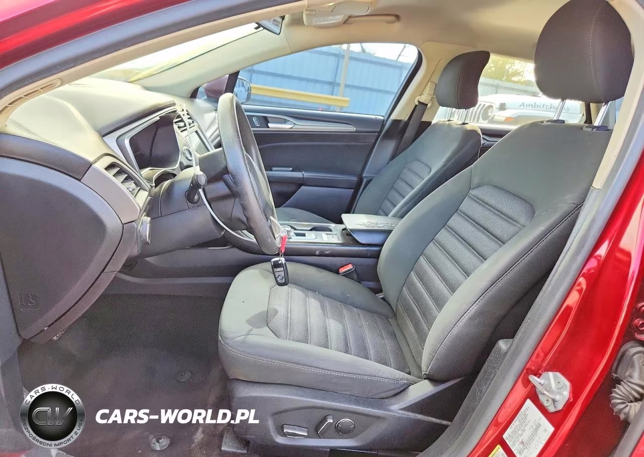 2017 Ford Fusion Se VIN:3FA6P0H70HR377419 - 7