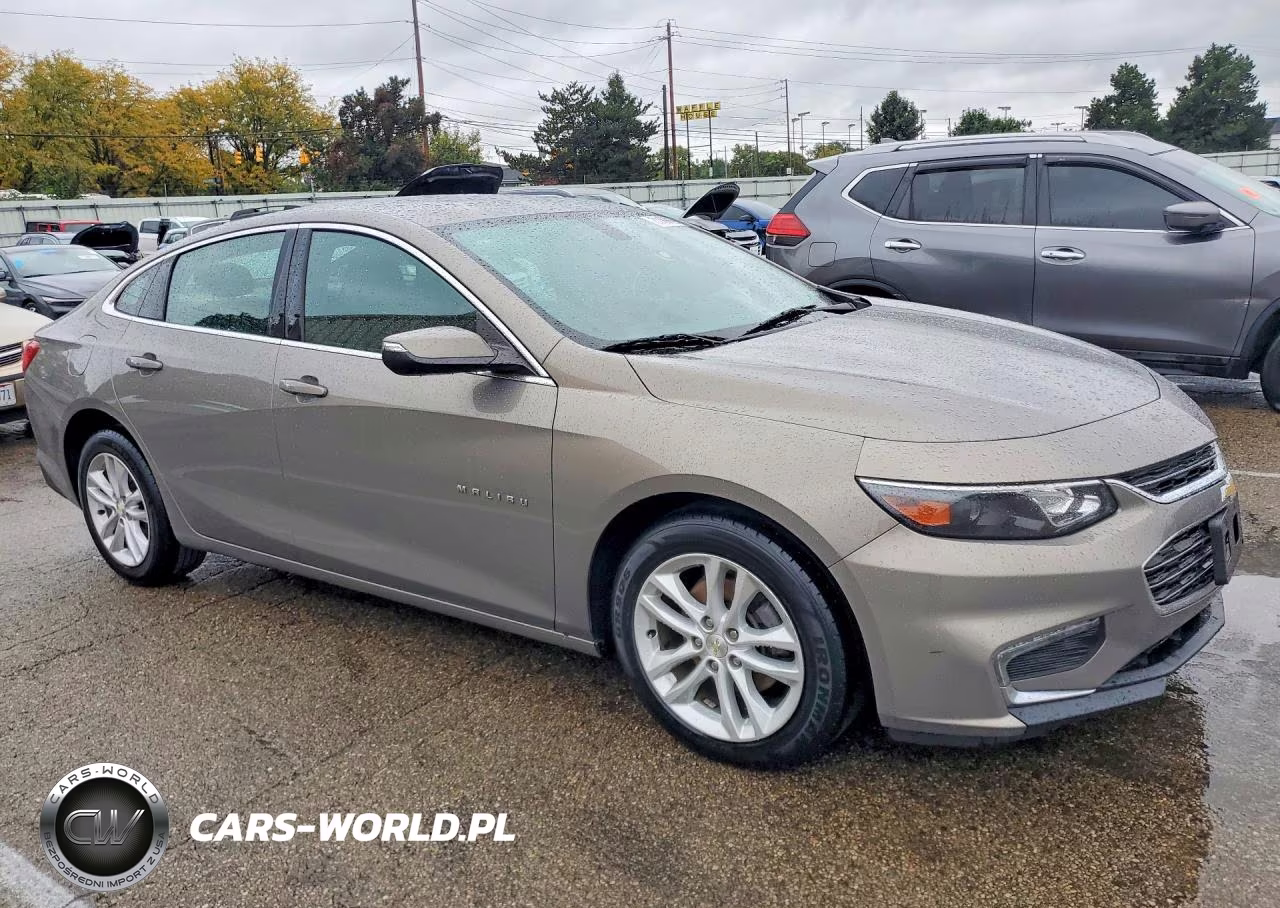 2017 Chevrolet Malibu Lt VIN:1G1ZE5ST3HF279202 - 4