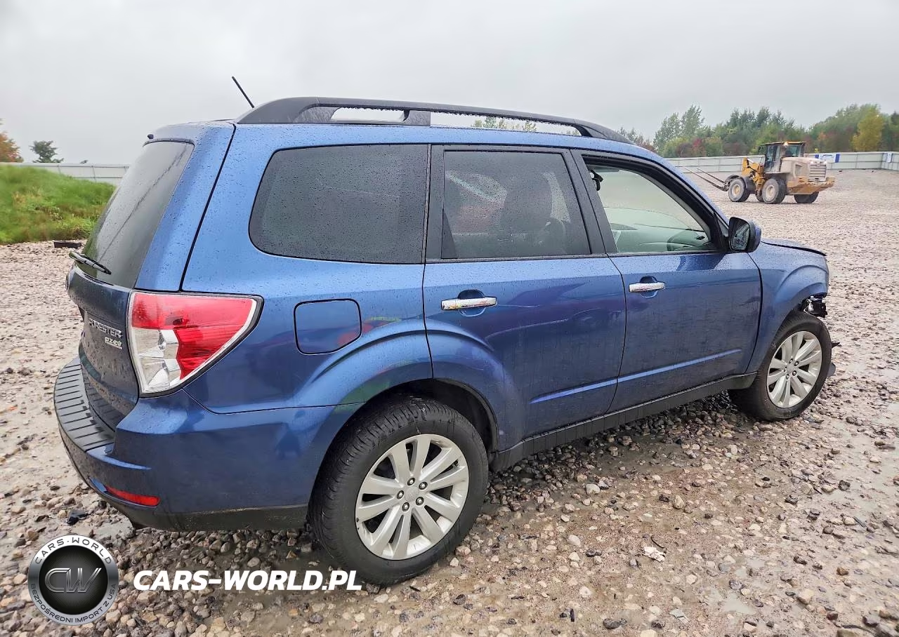 2013 Subaru Forester Limited VIN:JF2SHAECXDH426538 - 3