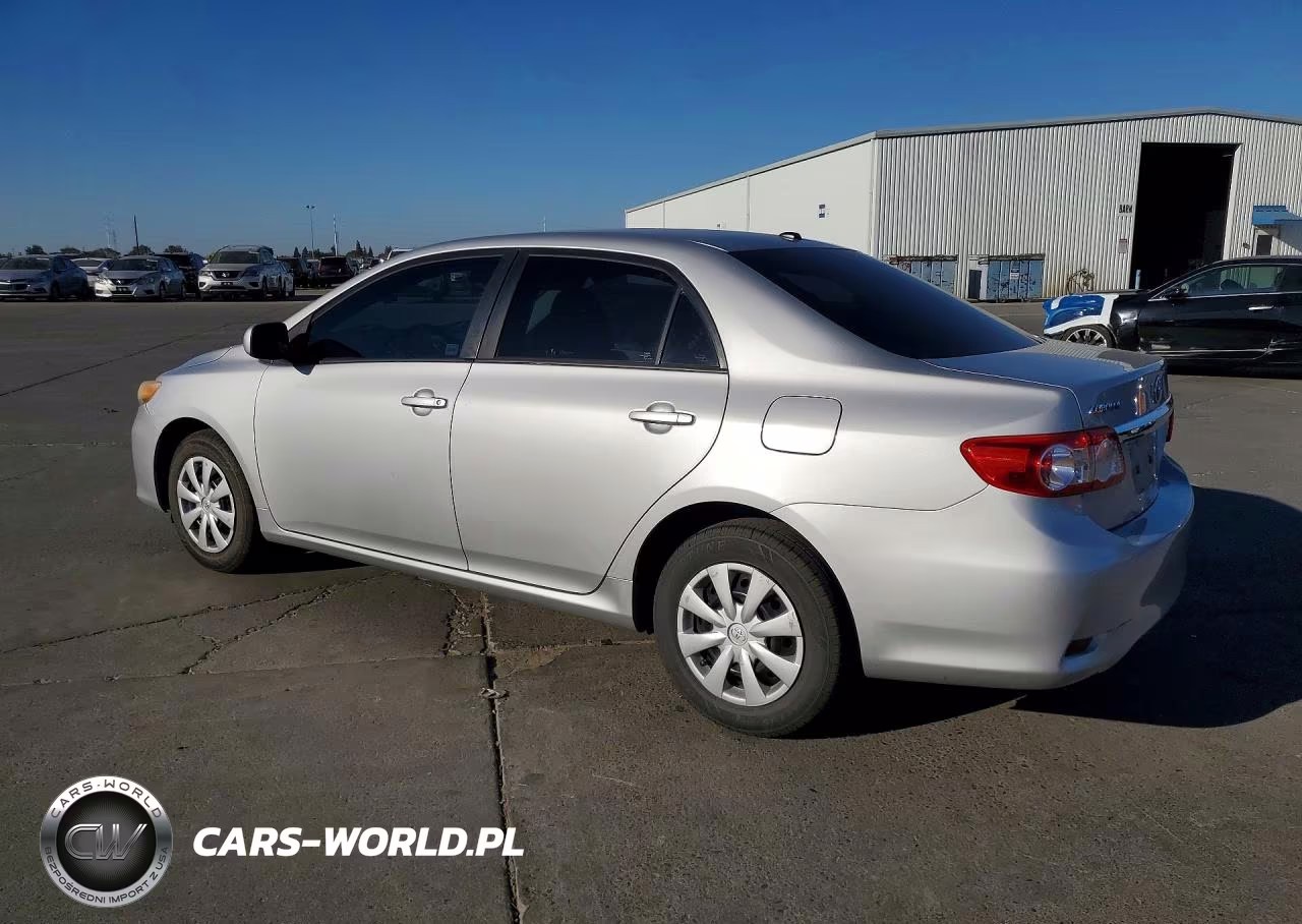2011 Toyota Corolla Le VIN:2T1BU4EE3BC581205 - 2